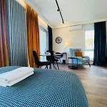 Apartamenty Zlota 15-Lotnicza Street