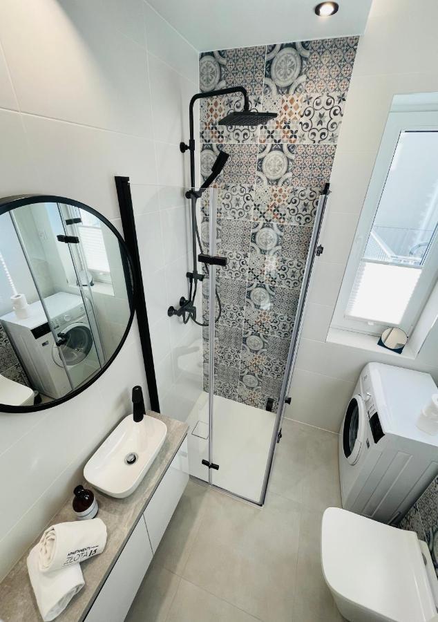 Apartment Zlota 15-lotnicza Street Kielce