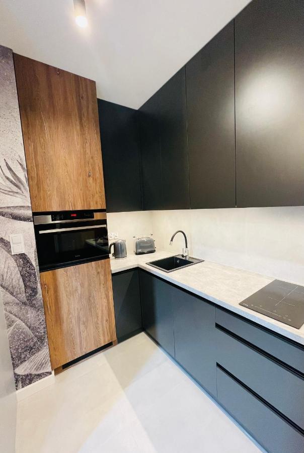 Apartment Zlota 15-lotnicza Street
