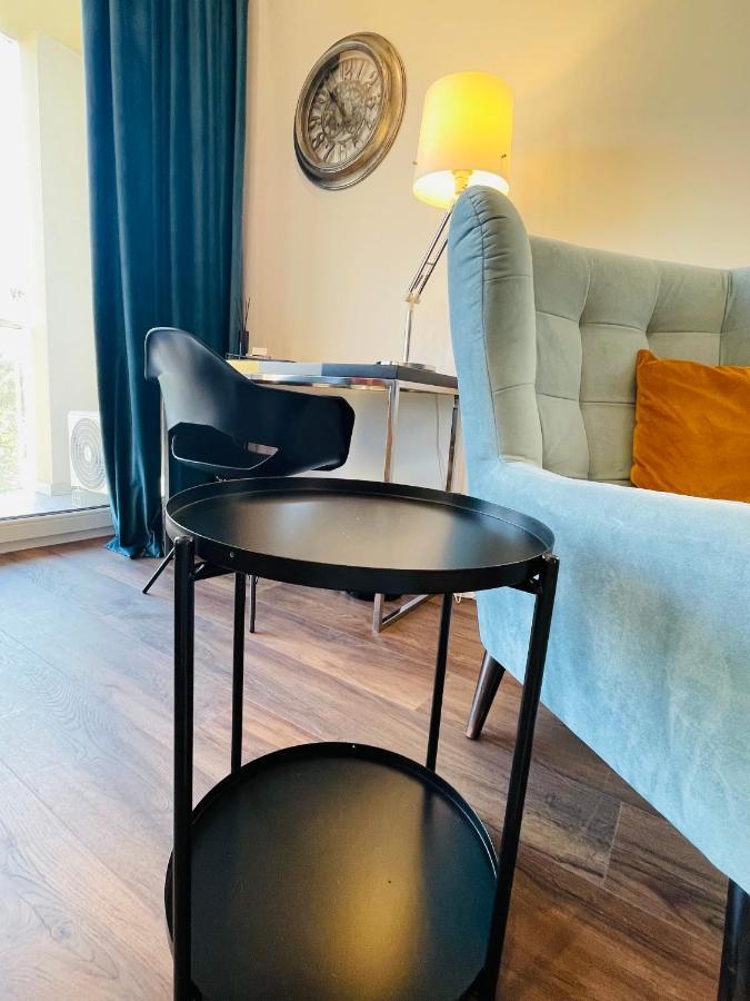 Apartment Zlota 15-lotnicza Street *